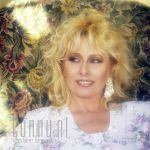 23-04-1991 Bonnie St. Clair at studio in Amsterdam. Photo: Govert de Roos/Connu

[keywords]Half Length, Eyecontact[/keywords]